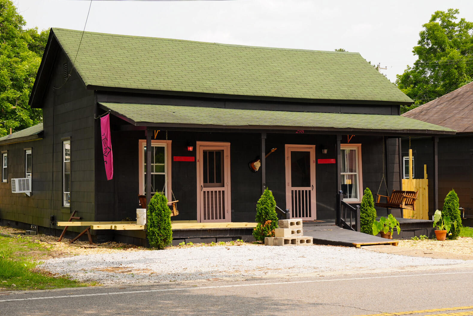 Property Photo:  298 South Green Street  MS 38804 