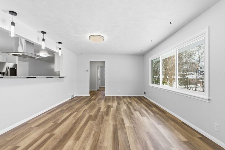 Property Photo:  3418 Xenia Avenue N  MN 55422 