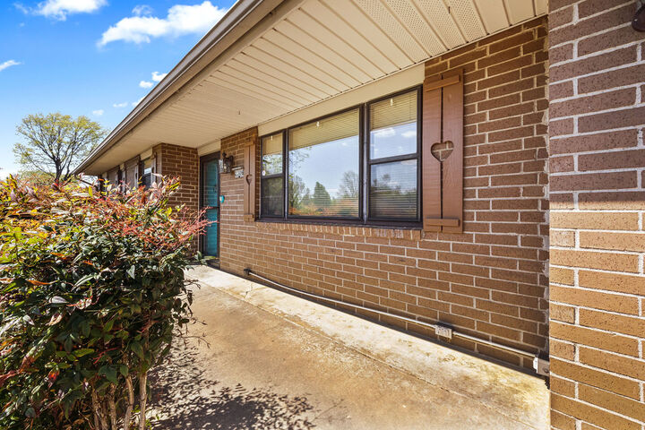 Property Photo:  2306 Ina Avenue  AR 72762 