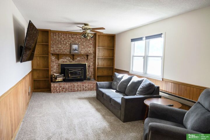 Property Photo: 12331 Grey Fawn Drive NE 68154-3511