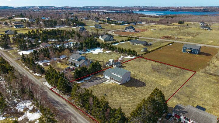 Photo de la propriété:  125 Birkallum Drive  PE C1B 3E3 