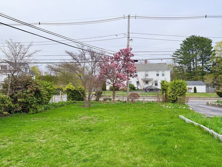 Property Photo:  47 Kendall Ave  MA 01702 