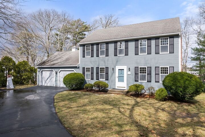 Property Photo:  14 Quamhasset Road  MA 02532 