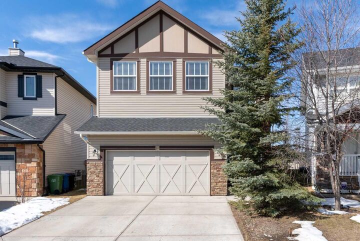 Property Photo: 117 Kingsland Court SE AB T4A 0E5