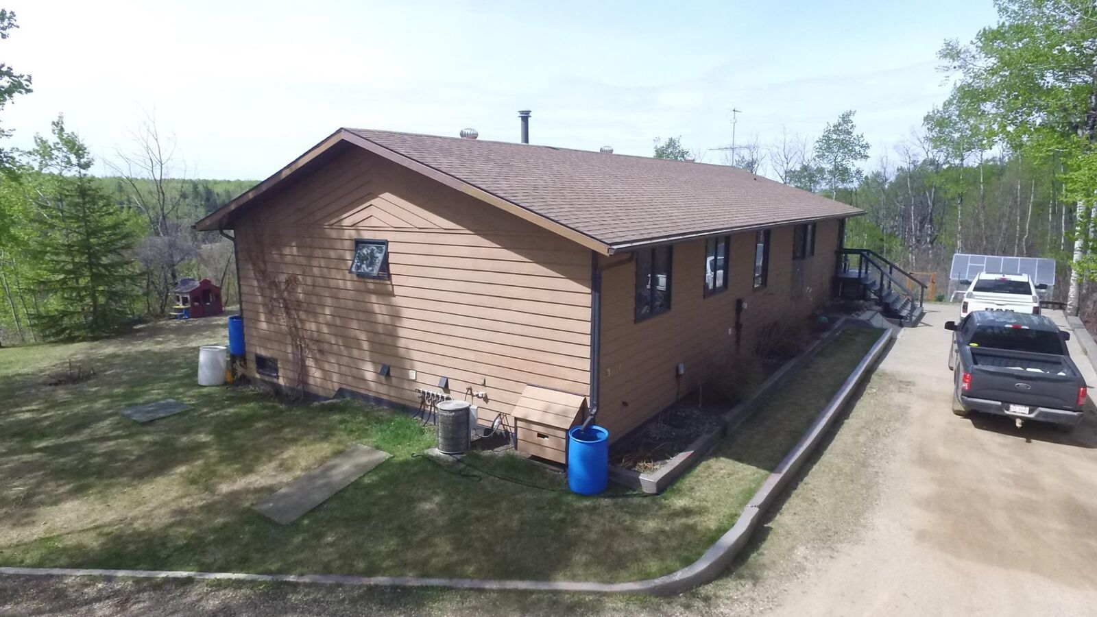 Property Photo: 21255 Twp 840 Road AB T8S 1S3