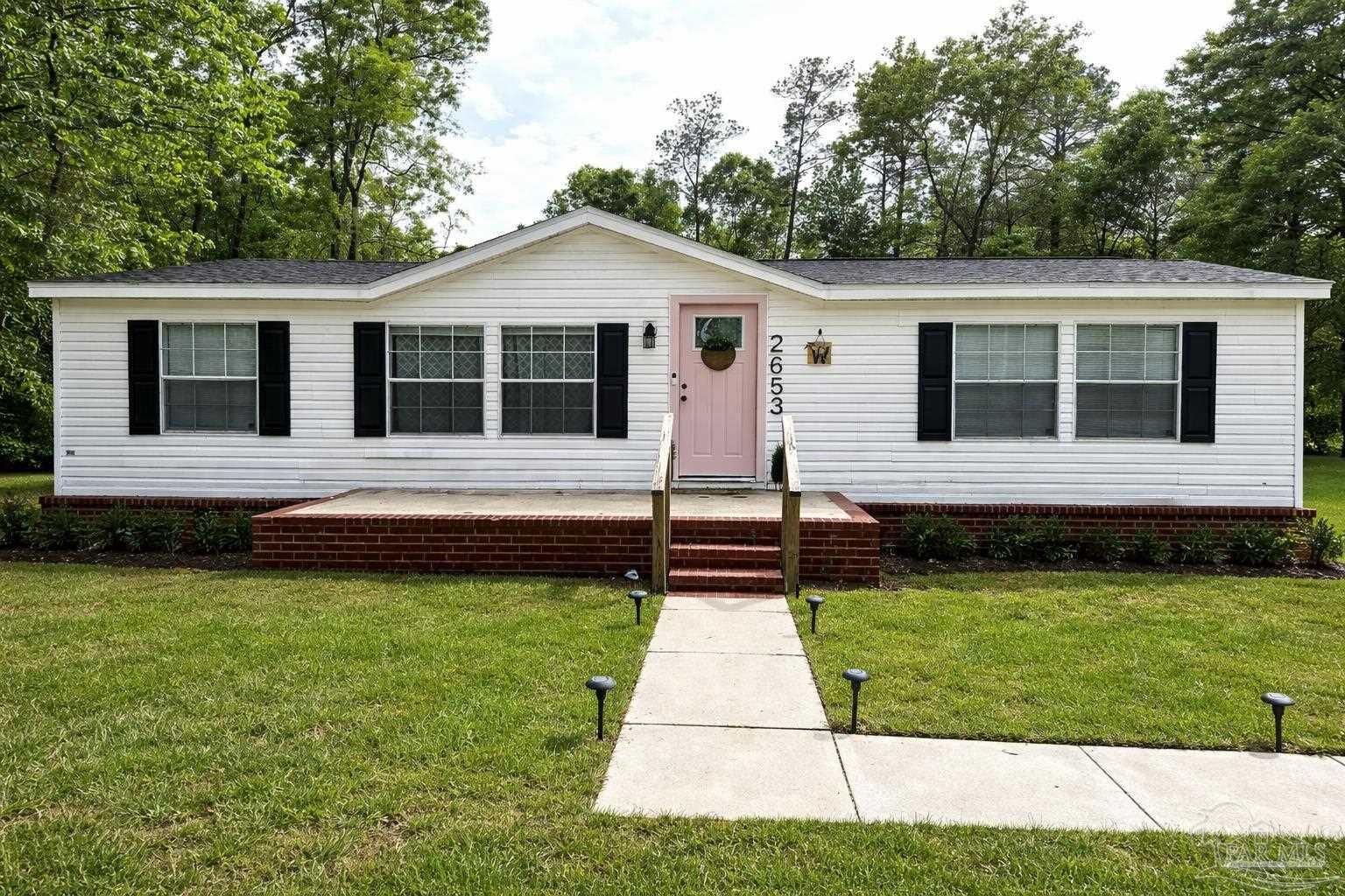 Property Photo: 2653 Nelsontown Rd FL 32565