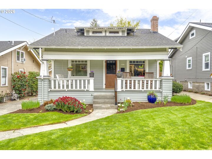 Property Photo:  3217 NE 32nd Ave  OR 97212 