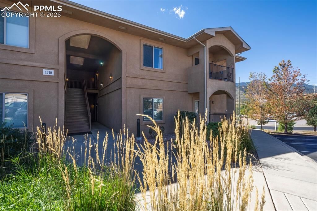 Property Photo: 1510 Little Bear Creek Point 202 CO 80905