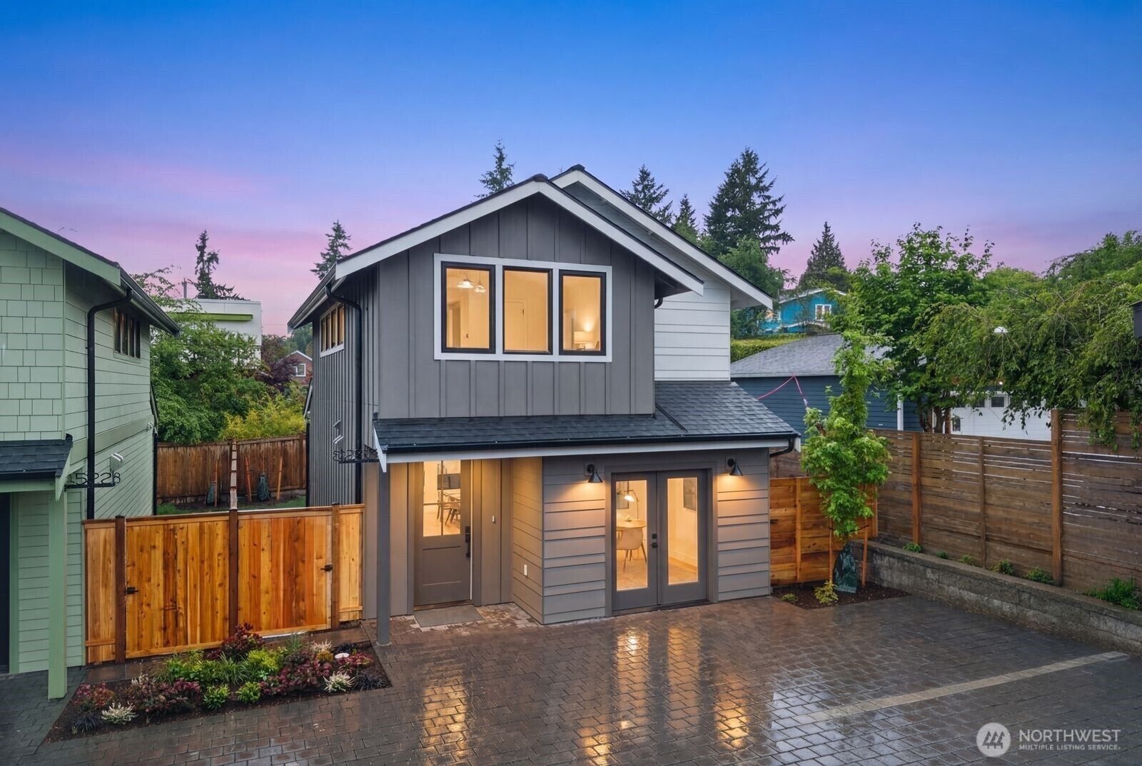 Property Photo: 524 NE 89th Street B WA 98115