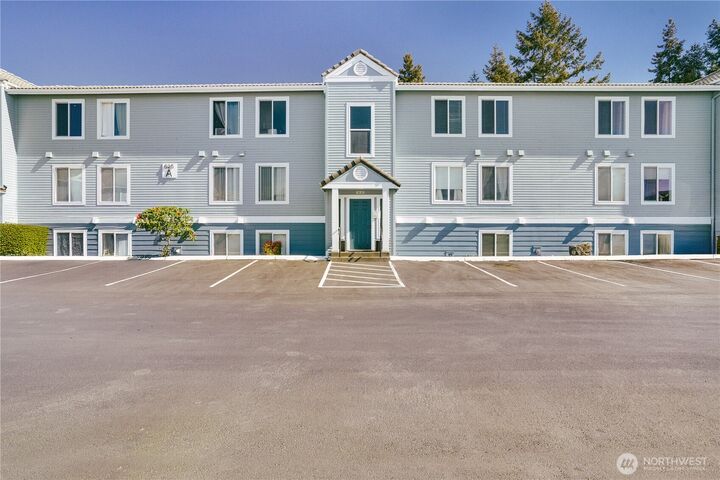 Property Photo: 625 N Jackson Avenue A-23 WA 98406