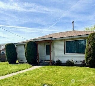 Property Photo:  444 S Wilbur  WA 99362 