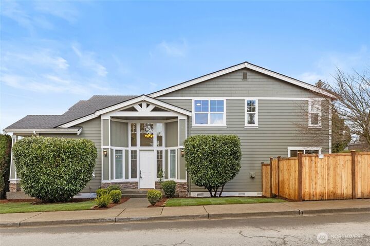 Property Photo:  21601  129th Avenue SE  WA 98031 