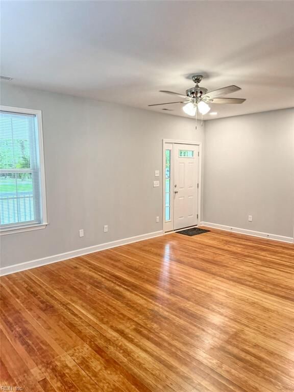 Property Photo:  205 Neck O Land Rd  VA 23185 