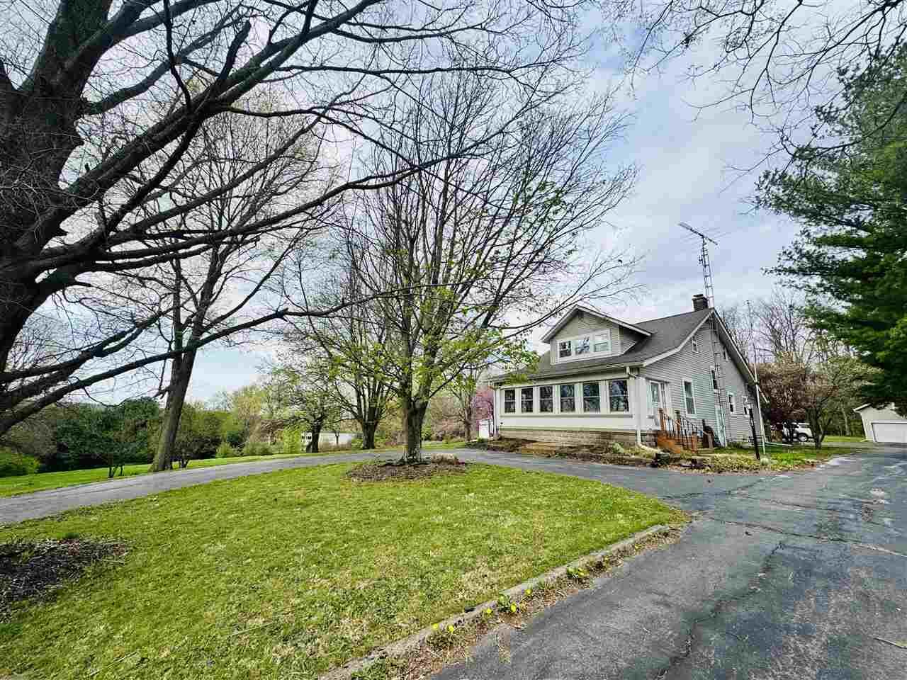 Property Photo:  2698 Straightline Pike  IN 47374 