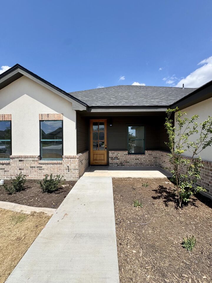 Property Photo:  3140 Maplewood Drive  TX 76904 