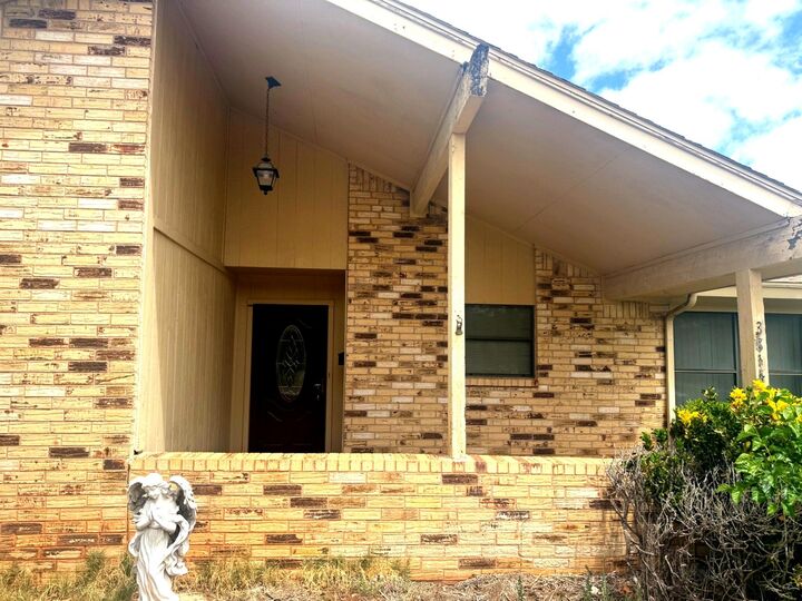 Property Photo:  3814 Sunset Drive  TX 76904 