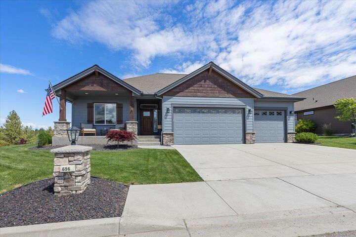 Property Photo:  696 W Basalt Ridge Dr  WA 99224 
