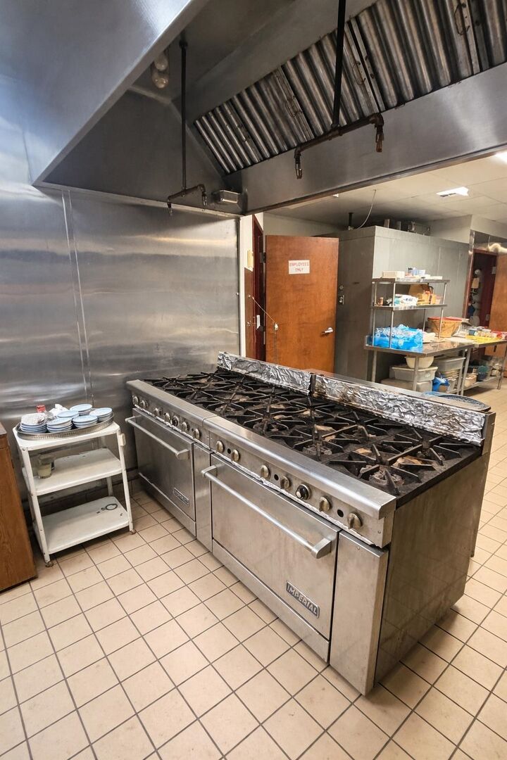 Property Photo: 1227 N Division St WA 99202