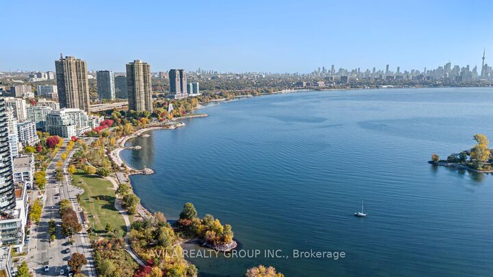 33 Shore Breeze Drive S 1707 — photo 1