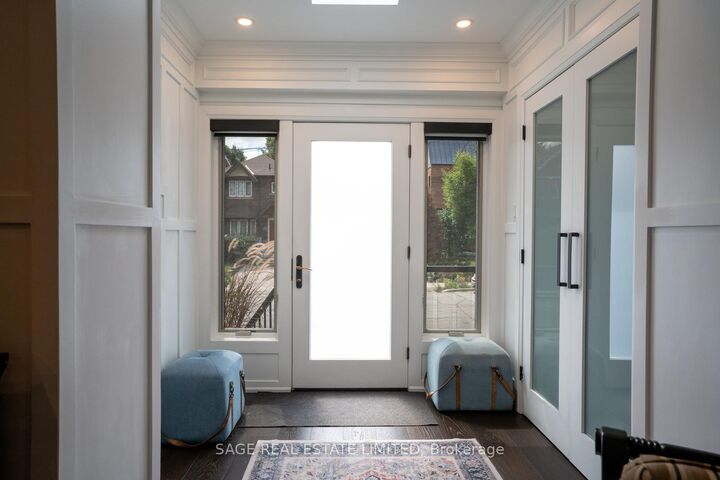 Property Photo: 156 Craighurst Avenue ON M4R 1K2