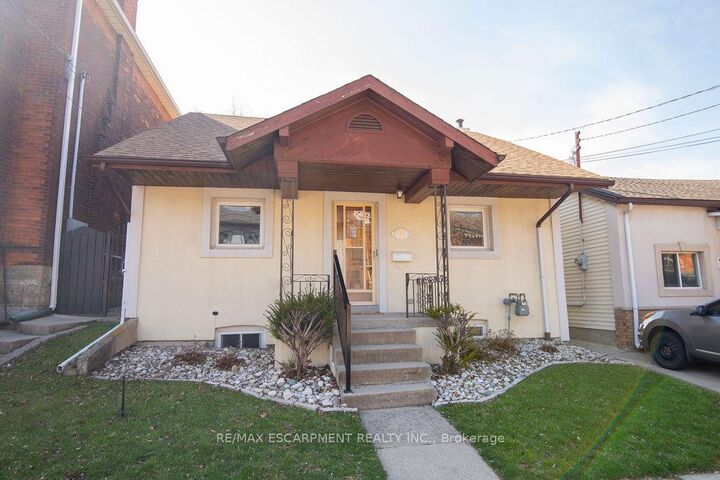 Property Photo: 91 Pearl Street N ON L8R 2Z2
