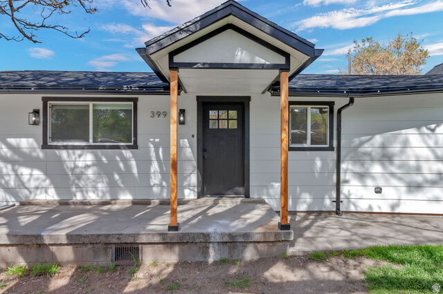 399 W Pacific Dr