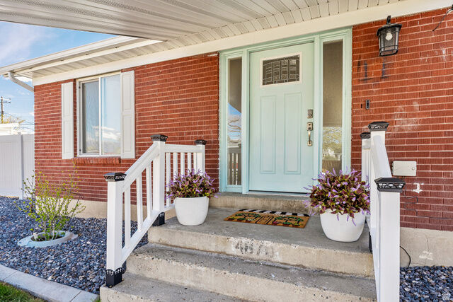 Property Photo:  4870 S Southridge Dr  UT 84129 