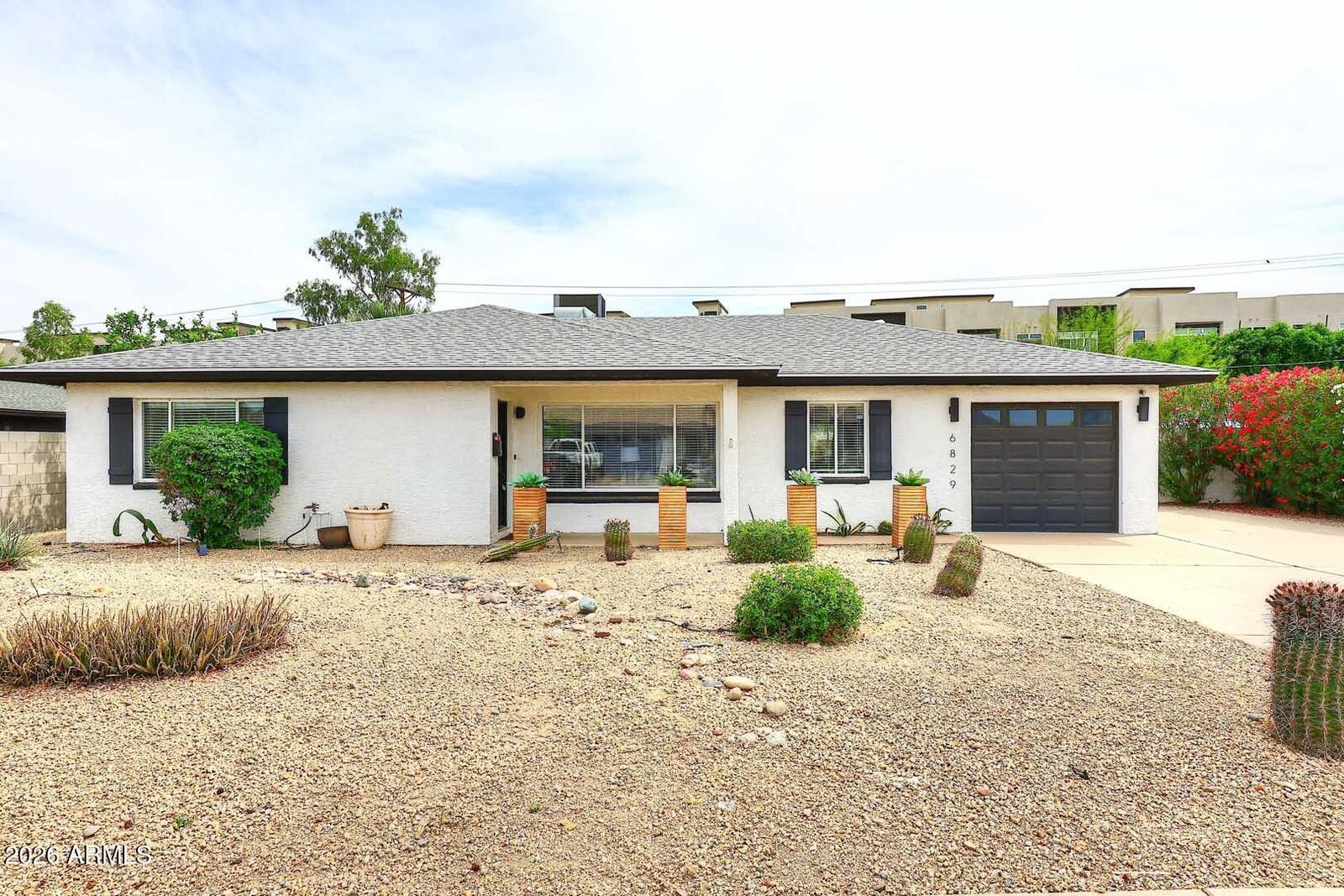 Property Photo:  6829 E Almeria Road  AZ 85257 