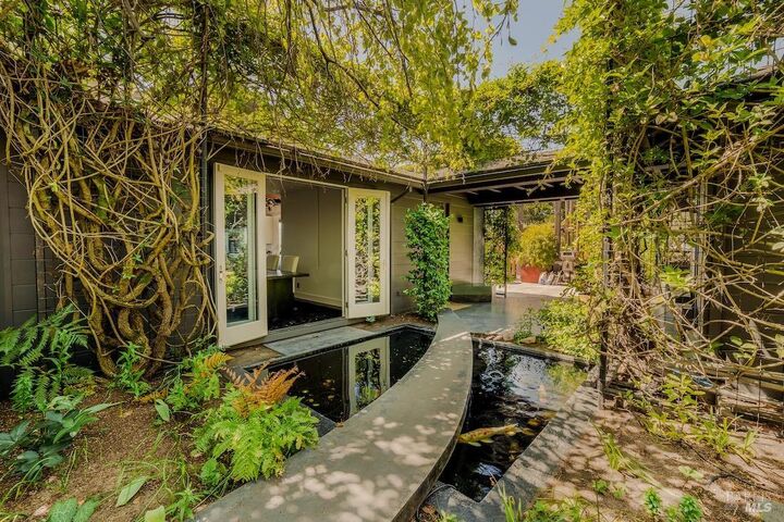 Property Photo:  10 Morgan Lane  CA 94901 