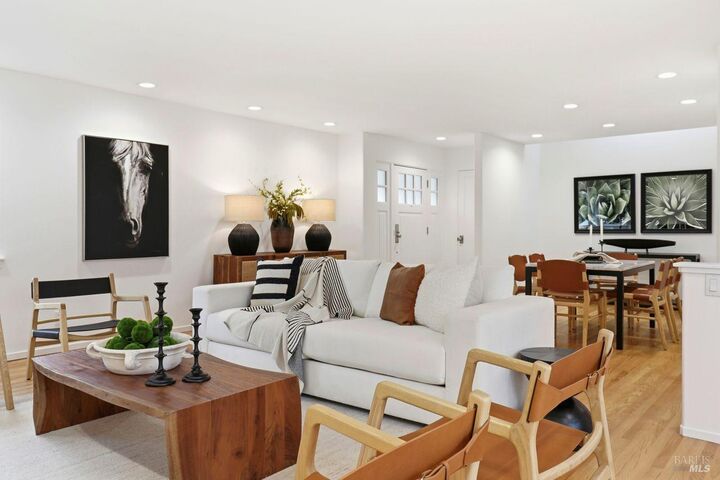 Property Photo:  40 Corte Cayuga  CA 94904 