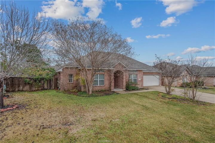 Property Photo: 305 Stone Chase Court TX 77845-1914