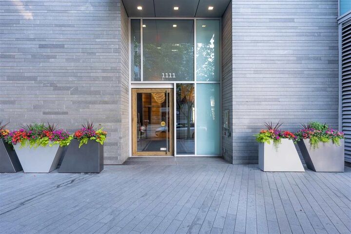 Property Photo: 1111 Alberni Street 2208 BC V6E 4V2