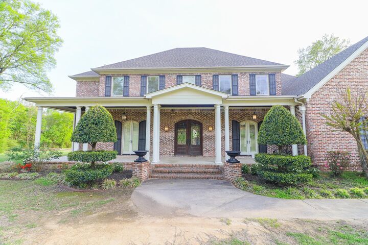 Property Photo:  501 E Lawson Road  AR 72404 