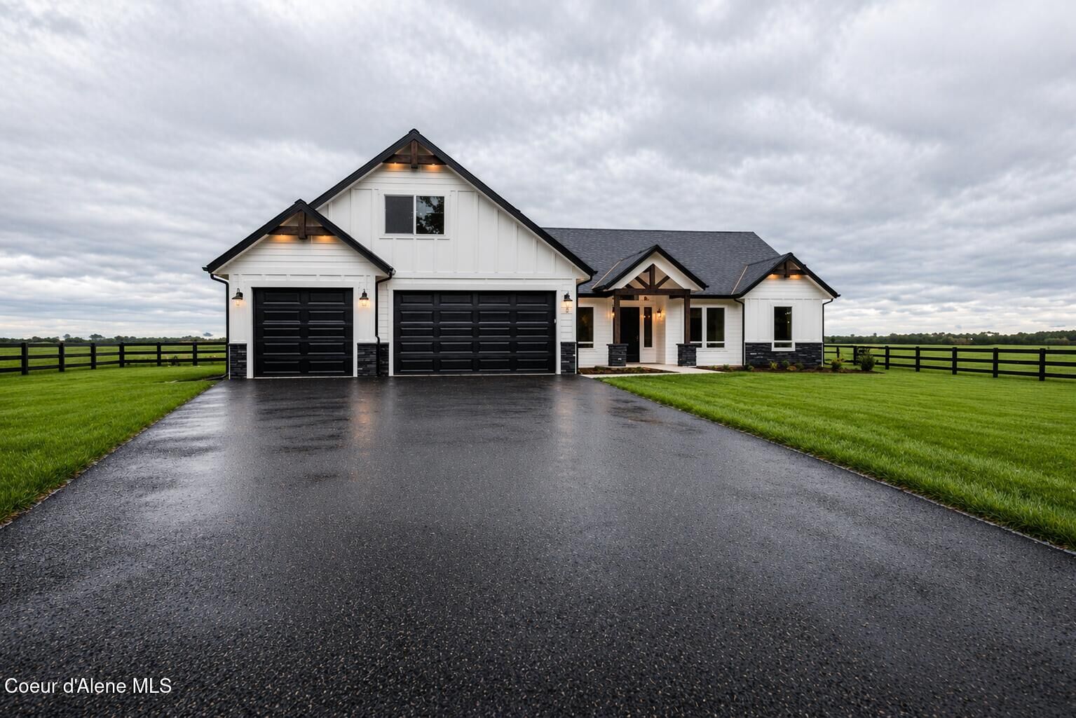 Property Photo: 1533 W Remmick Street ID 83835