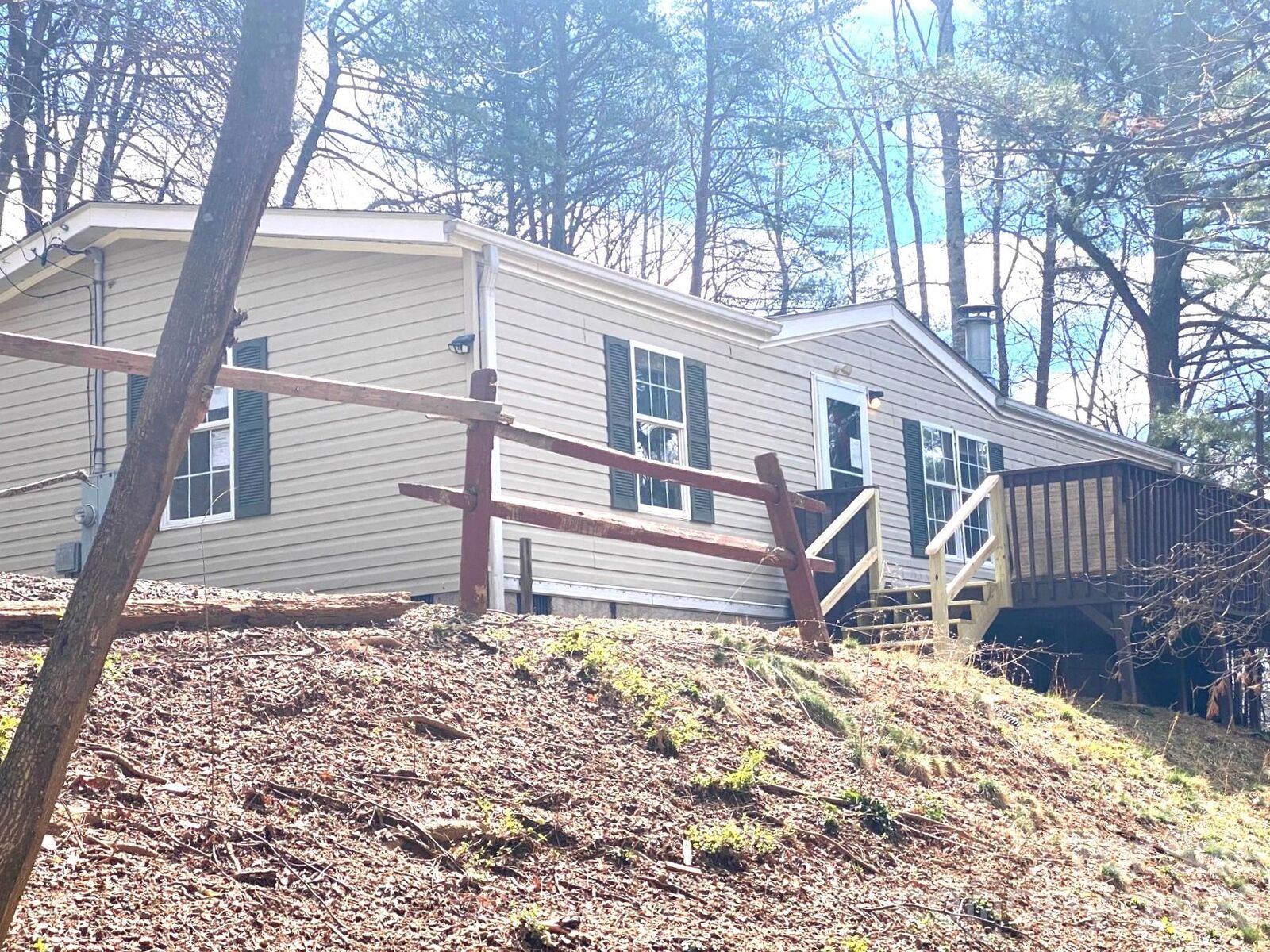 Property Photo:  16 Molly Lane  NC 28715 