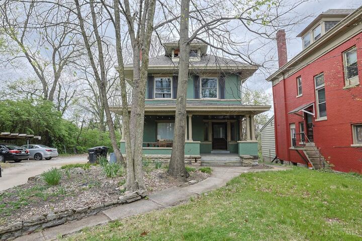 Property Photo:  452 Riddle Road  OH 45220 