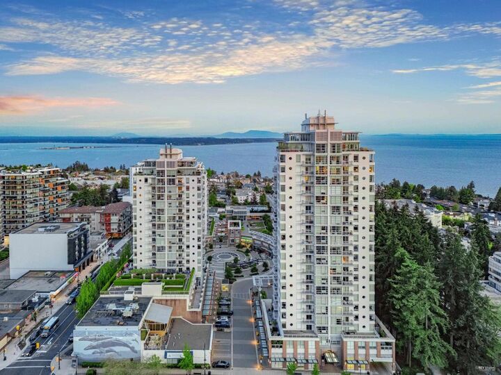 Property Photo:  15152 Russell Avenue 1904  BC V4B 0A3 