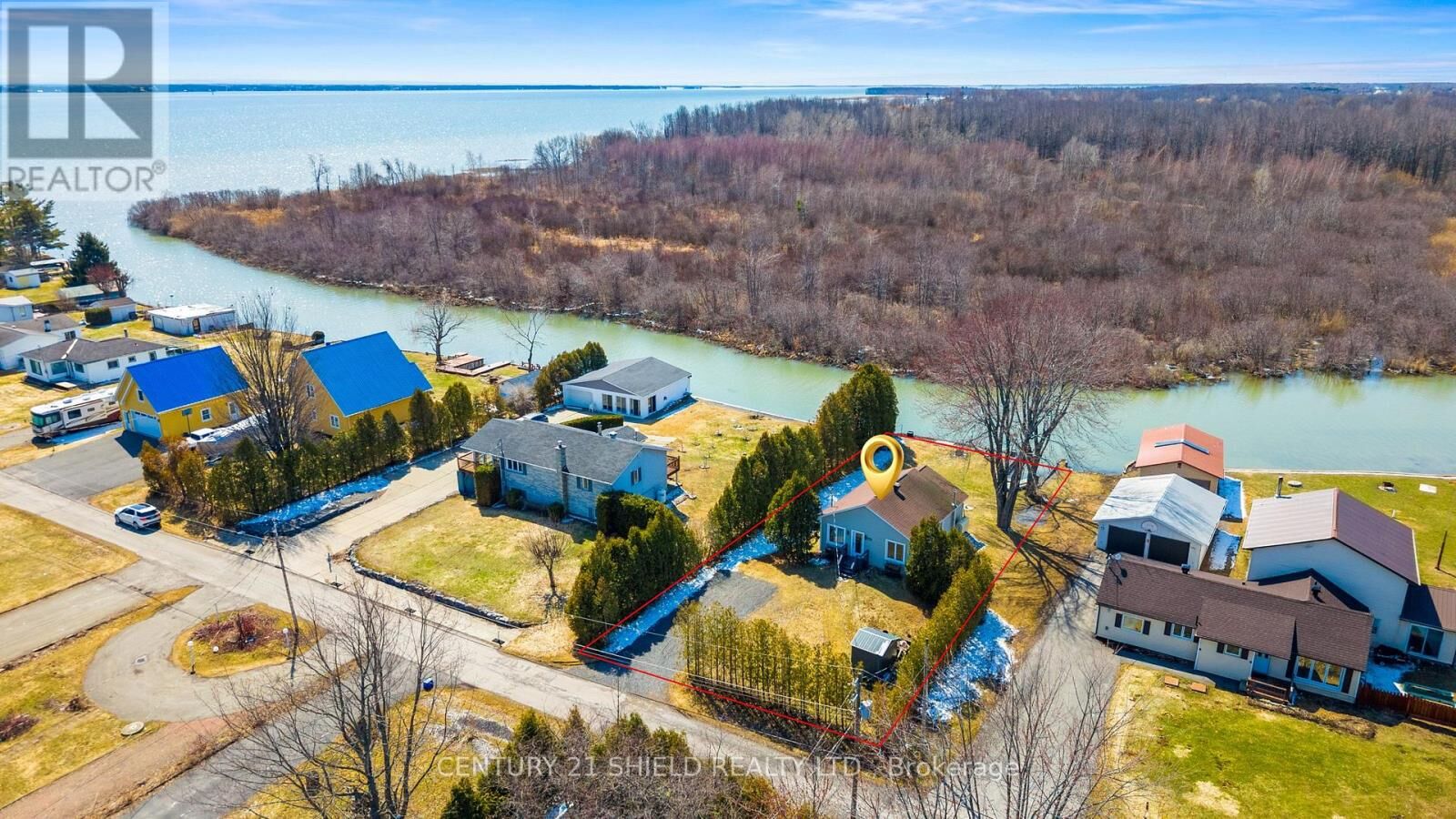 Property Photo: 6220 164th Avenue ON K0C 1E0