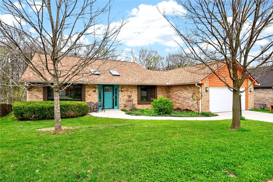 Property Photo:  210 Foliage Lane  OH 45066 