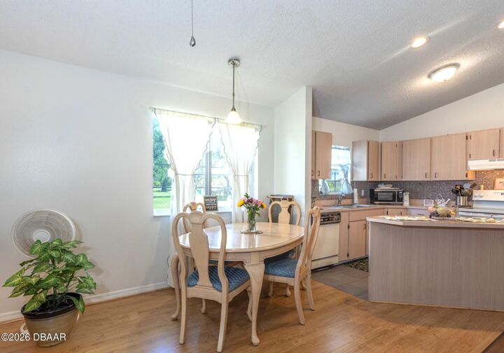 Property Photo:  1688 Montgomery Avenue  FL 32117 