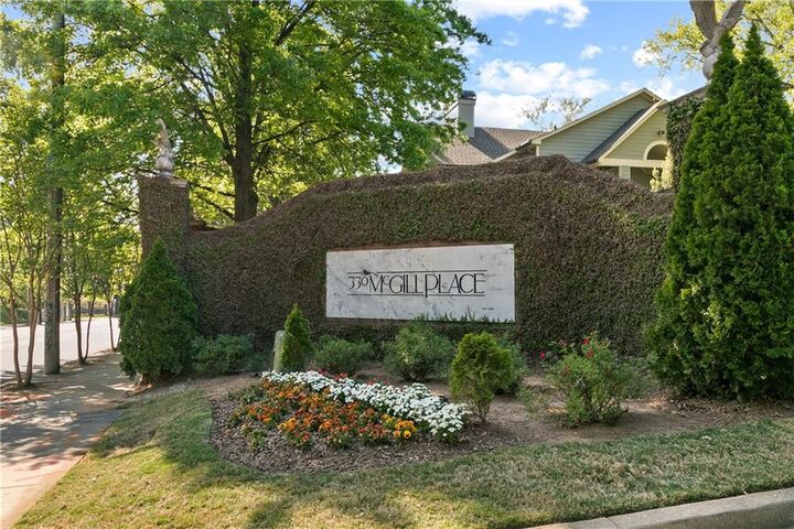 Property Photo:  524 McGill Place NE 524  GA 30312 