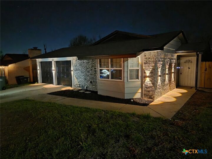 Property Photo:  209 W Hogan Drive  TX 76522 
