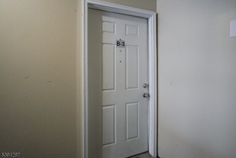 Property Photo:  600 N 6th St  NJ 07107 