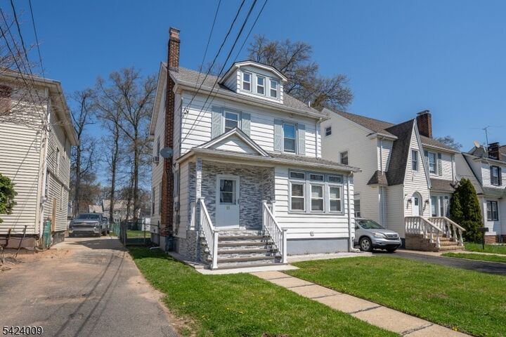 Property Photo:  15 Melrose Ter  NJ 07208 