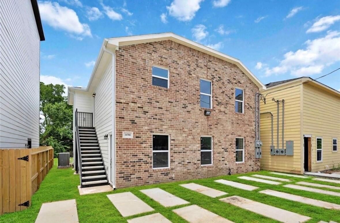 Property Photo: 14704 Ohara Dr Street B TX 77085