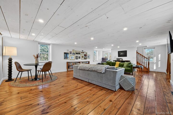 Property Photo:  322 State Route 94 S  NY 10990 