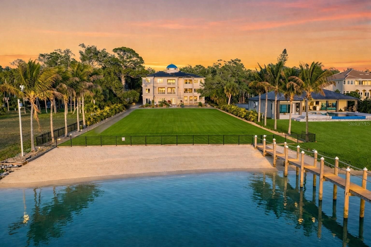 Property Photo: 2000 Park Street N FL 33710