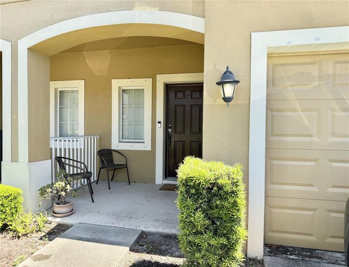 Property Photo:  6956 Towne Lake Road  FL 33578 