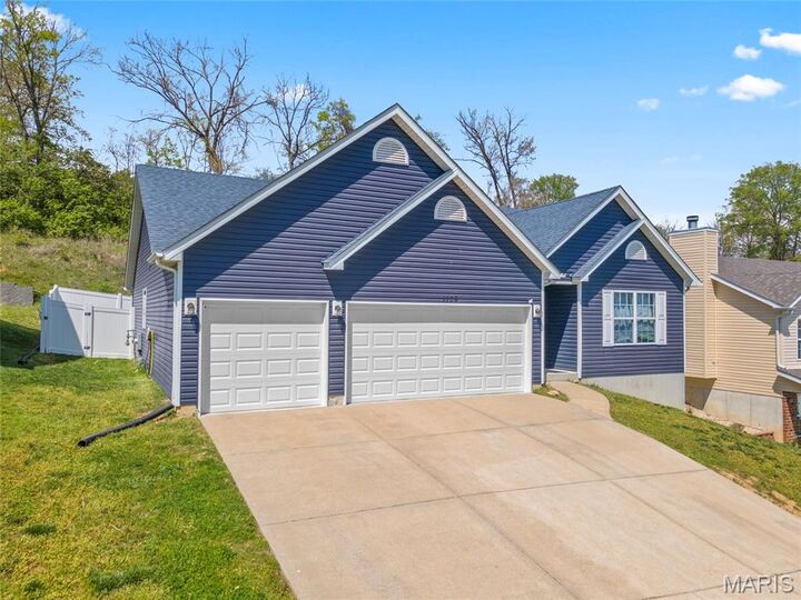 Property Photo:  1109 Foxwood Estates Drive  MO 63010 