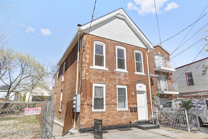 Property Photo:  435 S 17th Street  NJ 07103 